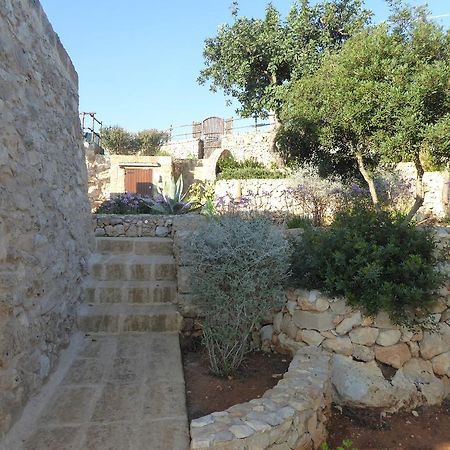 La Torre Di Merlino Пату Экстерьер фото