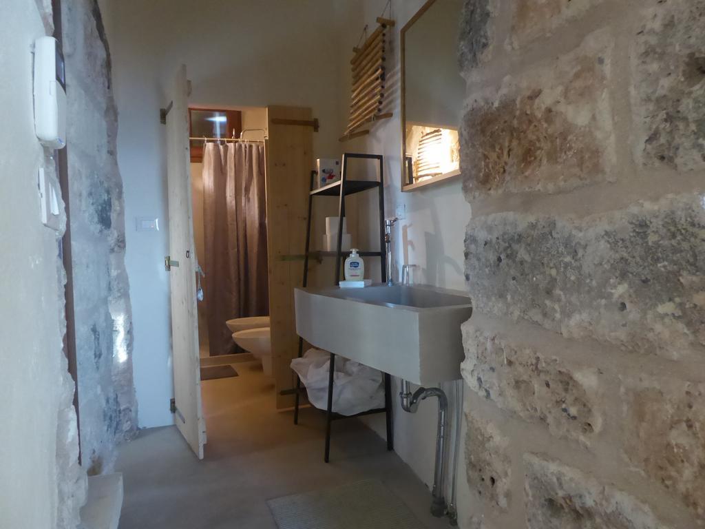 La Torre Di Merlino Пату Экстерьер фото