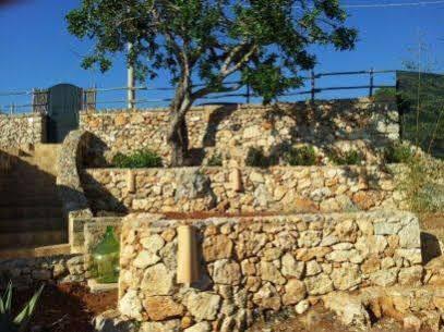 La Torre Di Merlino Пату Экстерьер фото